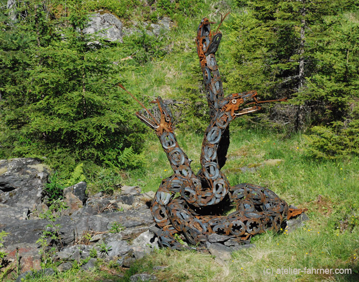 big snakes out of metal atelier fahrner günther metal sculpture legend track